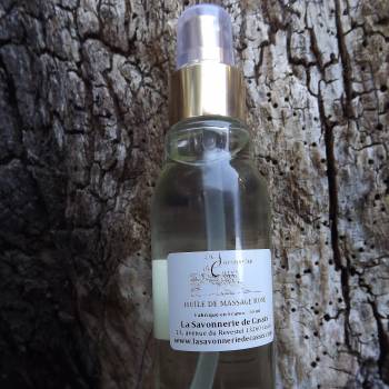 http://lasavonneriedecassis.com/huiles-de-massages-100ml/138-huile-de-massage-100ml-detente-hydratante-sensualite-calin-complici